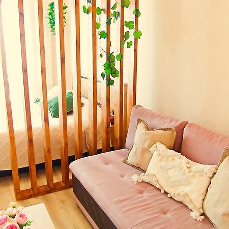 Apartament Nyx Floresti  Ngoại thất bức ảnh