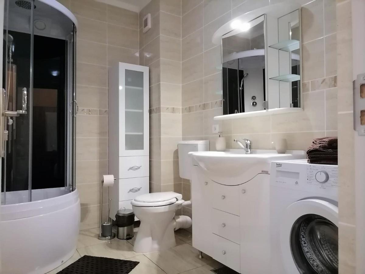 Apartament Nyx Floresti  Ngoại thất bức ảnh